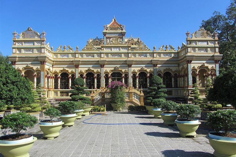 8-Day Vietnam Exploration: Ho Chi Minh City – Da Nang – Hanoi